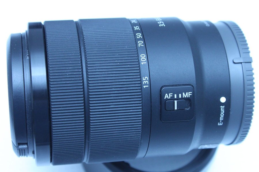 Sony E 18-135mm F/3.5-5.6 OSS .. | Köp från Photo_Mania på Tradera