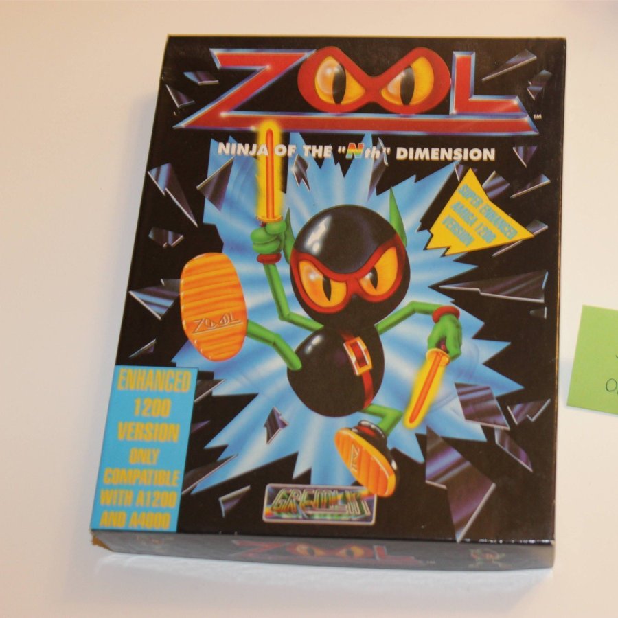 ZOOL (Ninja Of The Nth Dimension) - Big Box Amiga CD32 - Version FR - Bon état