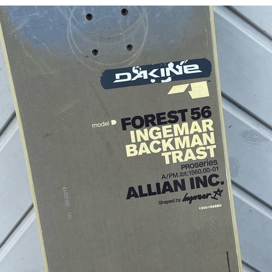 ALLIAN INC.BACKMAN FOREST 56 スノーボード 【公式通販】