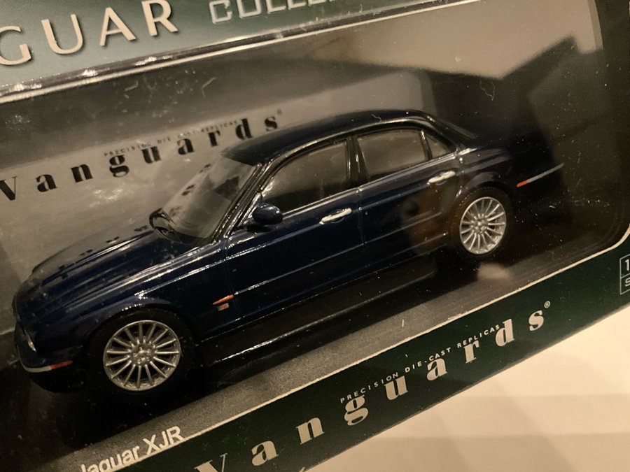 Jaguar XJ R 1/43 Vanguards – Miniature Neuve, échelle 1:43, Modèle XJ