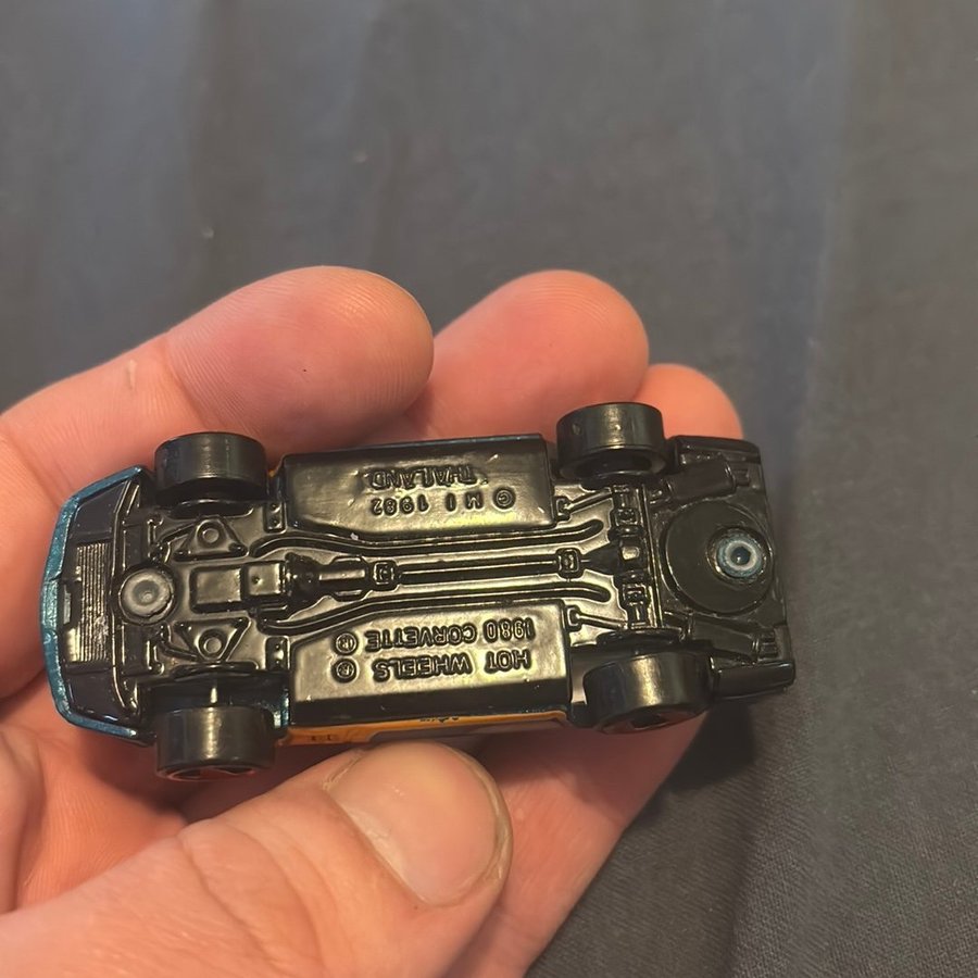Hot Wheels 1980 Chevrolet Corvette C4 Köp på Tradera (699845660)