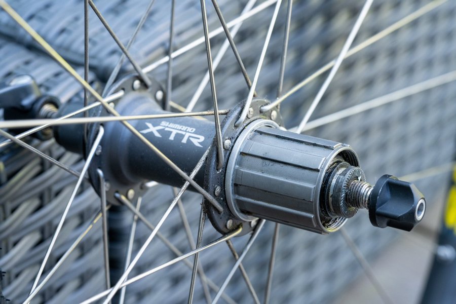 Se produkter som liknar Shimano XTR M950 Mavic 117 SU.. på