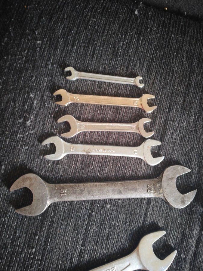 Korshapalak shaklidagi azo boldi Ular chuqurlikda tugatishadi