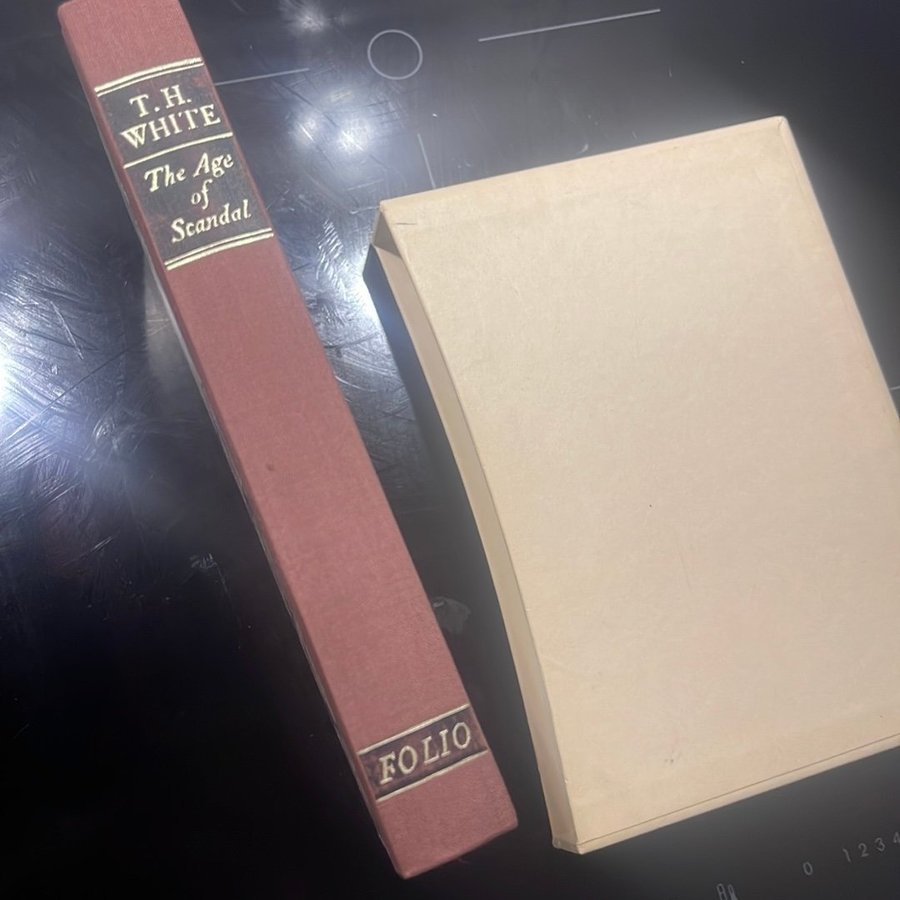The Age of Scandal av T.H. White, Folio Society.. | Köp på Tradera