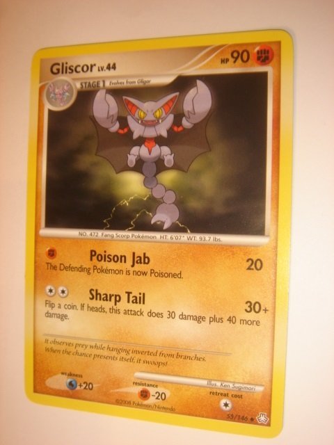 GLISCOR Lv.44 HP90 NYTT POKEMON KORT 55/146