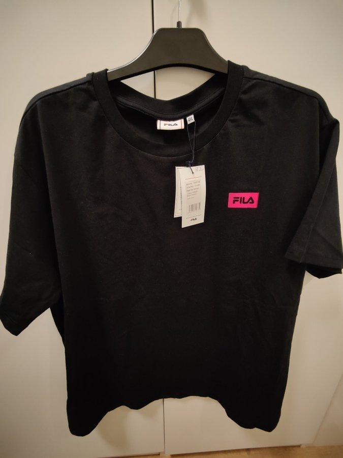 Se produkter som liknar Stl 4xl tshirt Fila Ny pa Tradera 648649217