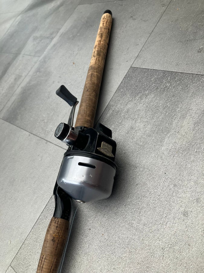 Se produkter som liknar Fiskespö Caster Duett Zoom me.. på Tradera