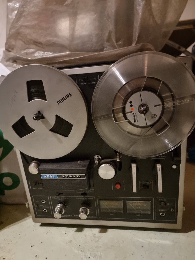 Akai 1721W Stereo Tape Recorder