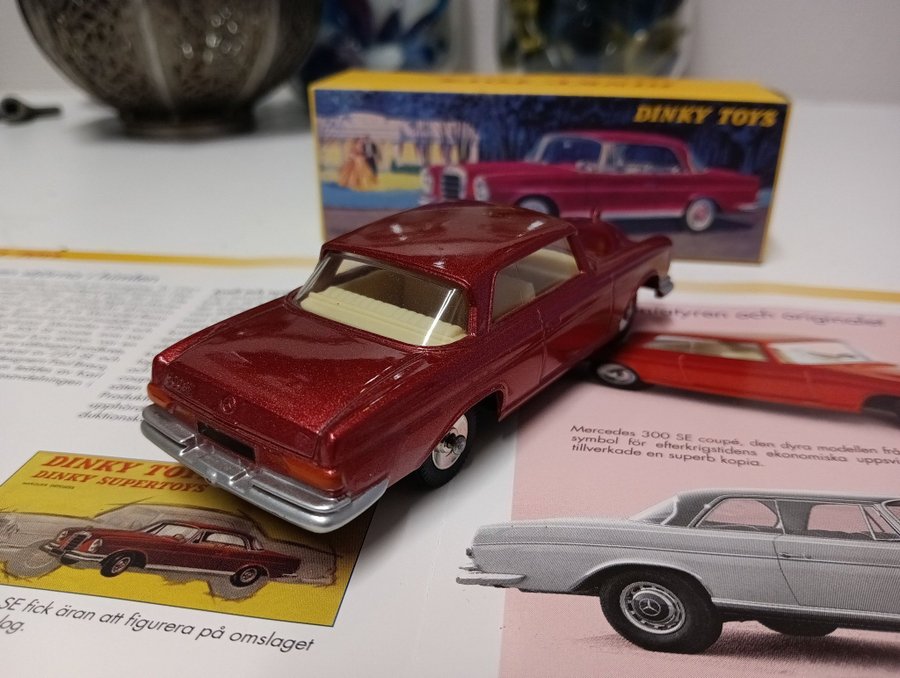 Dinky Toys coupé Mercedes – Benz 300 SE - Collection