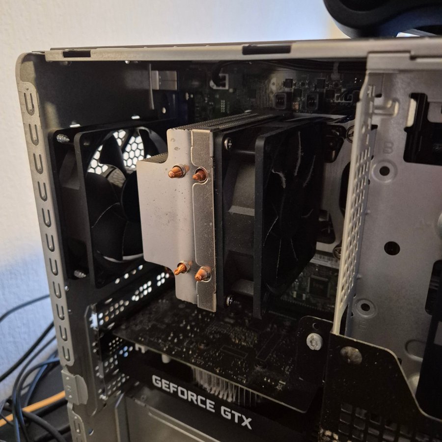 Se produkter som liknar HP Envy gaming PC: i5-9400 / .. på Tradera