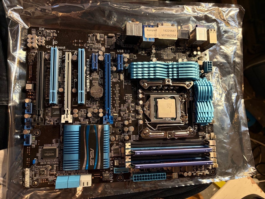 デスクトップ型PC 2600k/P8Z68-V/Radeon/2TB/16G/Win10 Pro 2600k/P8Z68-V/Radeon/2TB/16G/Win10 Pro P8Z68-V ASUS Pro i7 Core 0