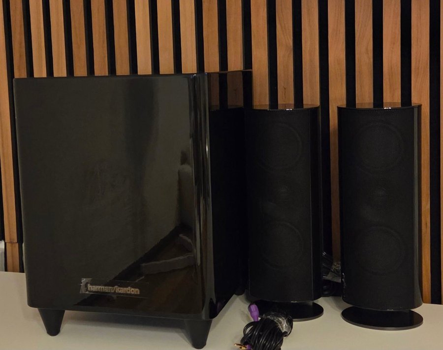 Se produkter som liknar Harman Kardon HKTS200SUB på Tradera