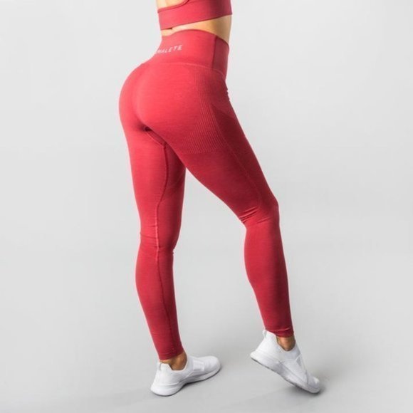 Alphalete r6 top