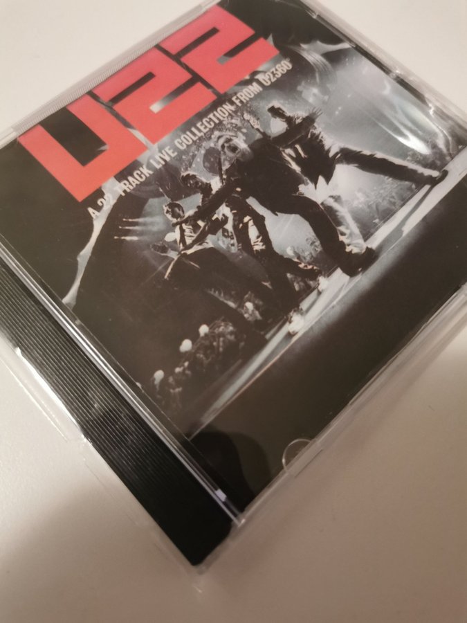 U2 / U22 A 22 Track Live Collection 2枚組 U2 Fan Club Live CD
