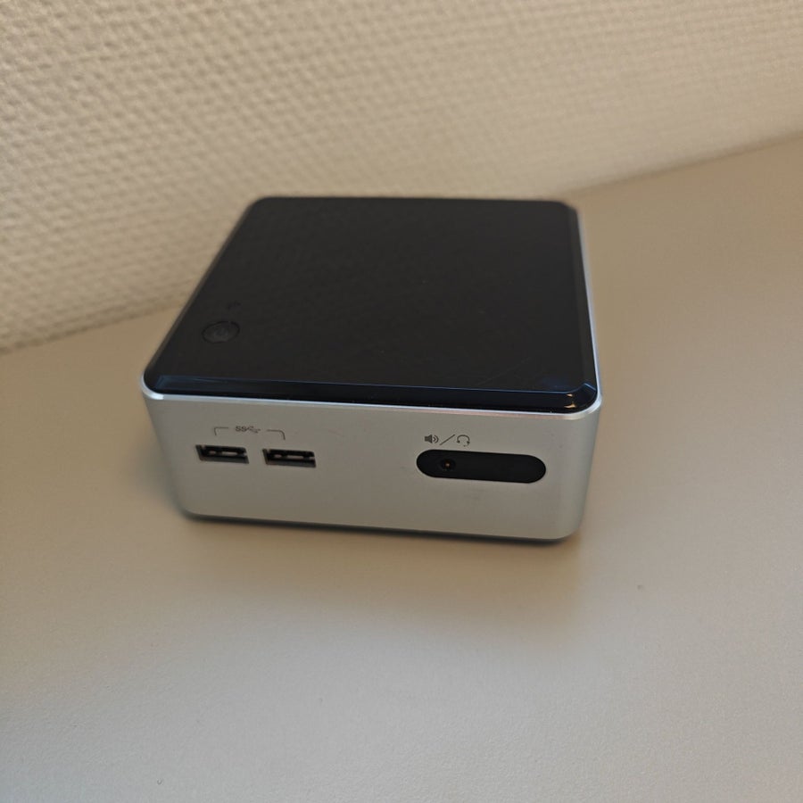 ミニPC Intel NUC D54250WYKH(i5-4250U) Intel NUC D54250WYKH Mini PC i5 4250U 8GB RAM 1.. | Köp på Tradera