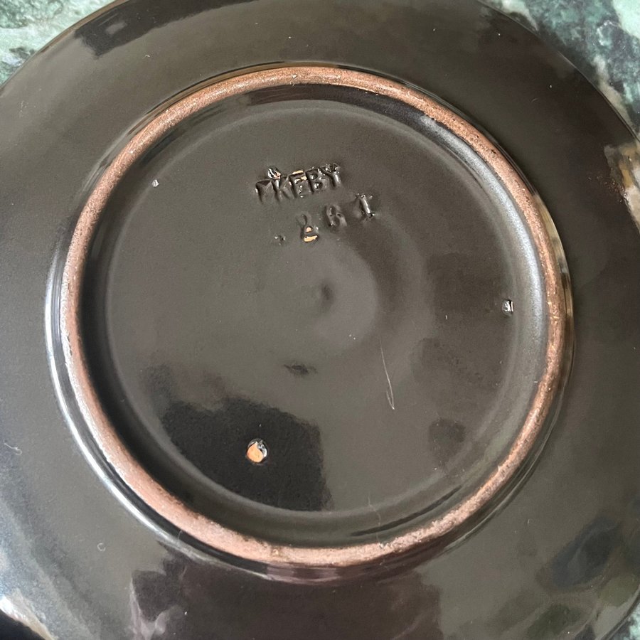Se produkter som liknar Vintage Antika Upsala Ekeby E.. på Tradera
