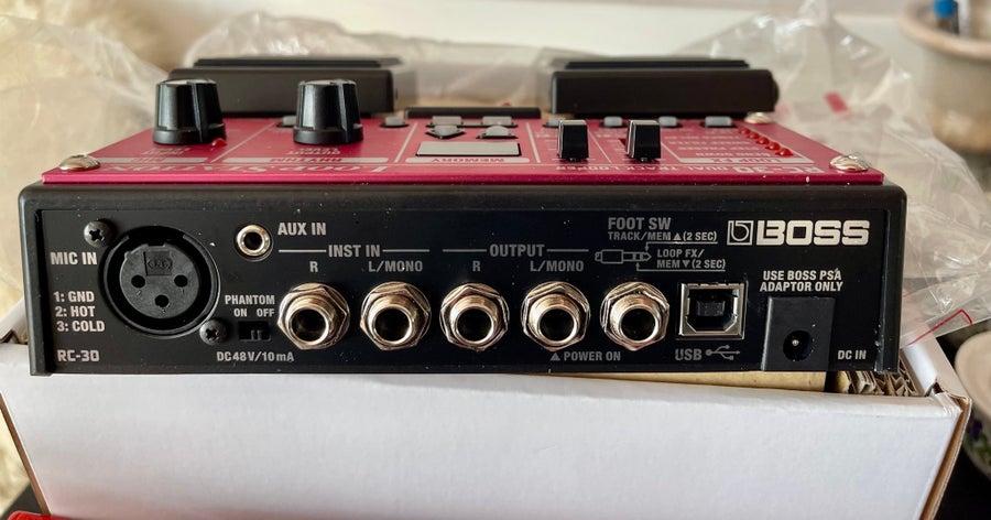 Se produkter som liknar BOSS RC-30 Dual Track Looper .. på Tradera