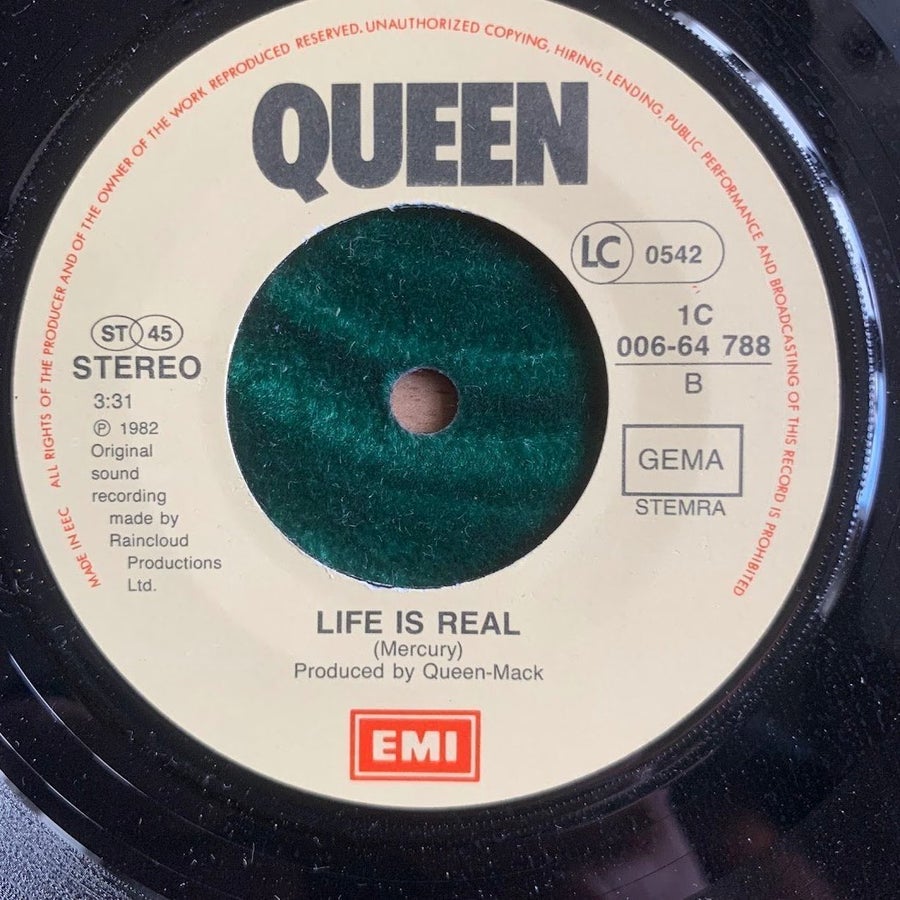 Se produkter som liknar Queen - Body Language / Life .. på Tradera