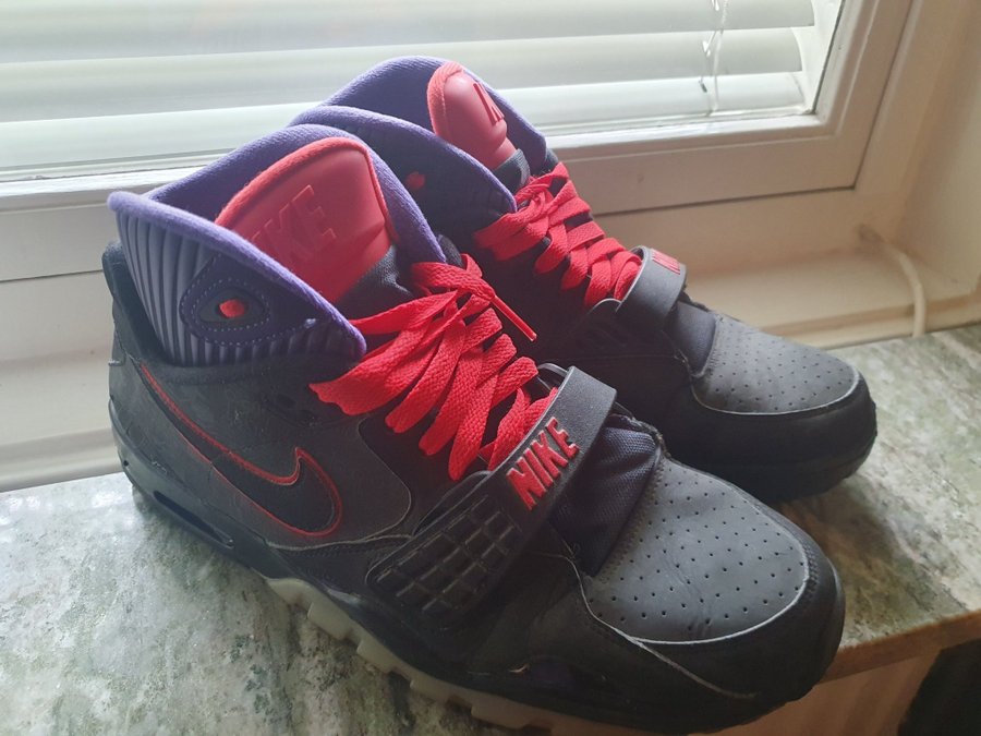 Nike Air Trainer CS premium QS Köp på Tradera