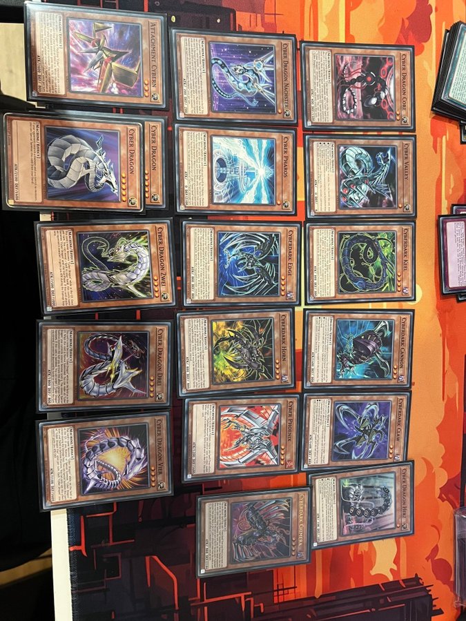 Yu-gi-oh collection - Full binder , top loaders.. | Kp p Tradera (730563387) Yu-gi-oh collection - Full binder , top loaders.. | Kp p Tradera (730563387)