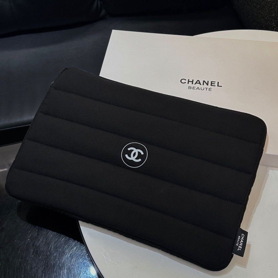 Chanel laptop cover hotsell