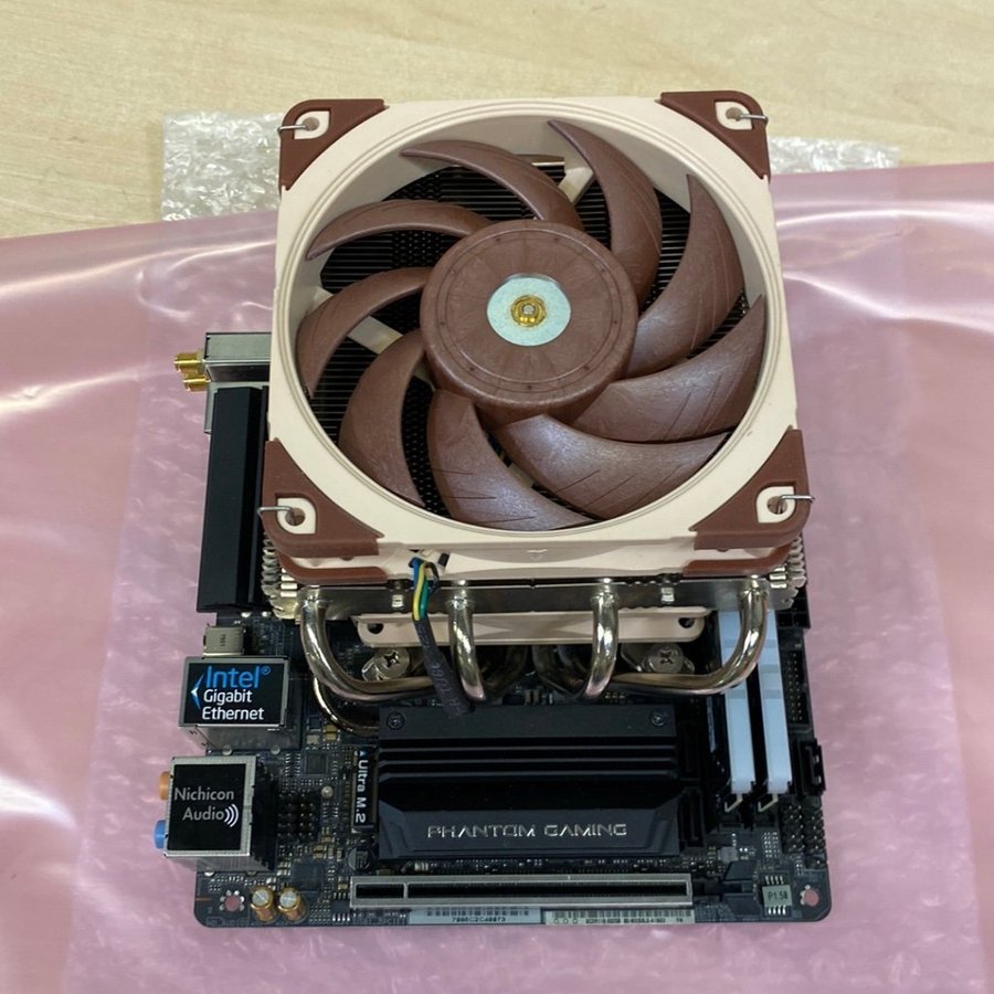 core i7 9700K と ASRock Z390 Phantom Gaming 4 と 虎徹 mark ii