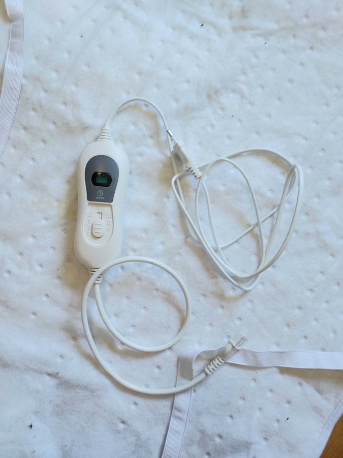 Elfilt varmedyna fran Jysk Electric blanket knappt anvand