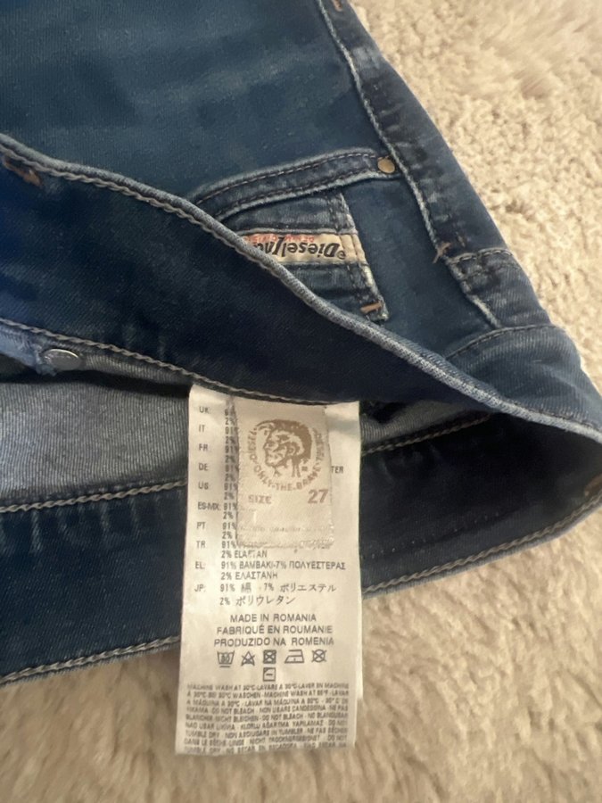 Diesel Livier Flare jeans Kop fran MaiApp pa Tradera 647175864