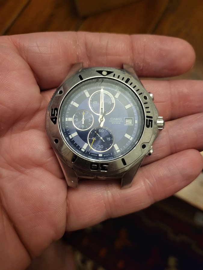 Casio MTD 1057 Chronograph Klocka