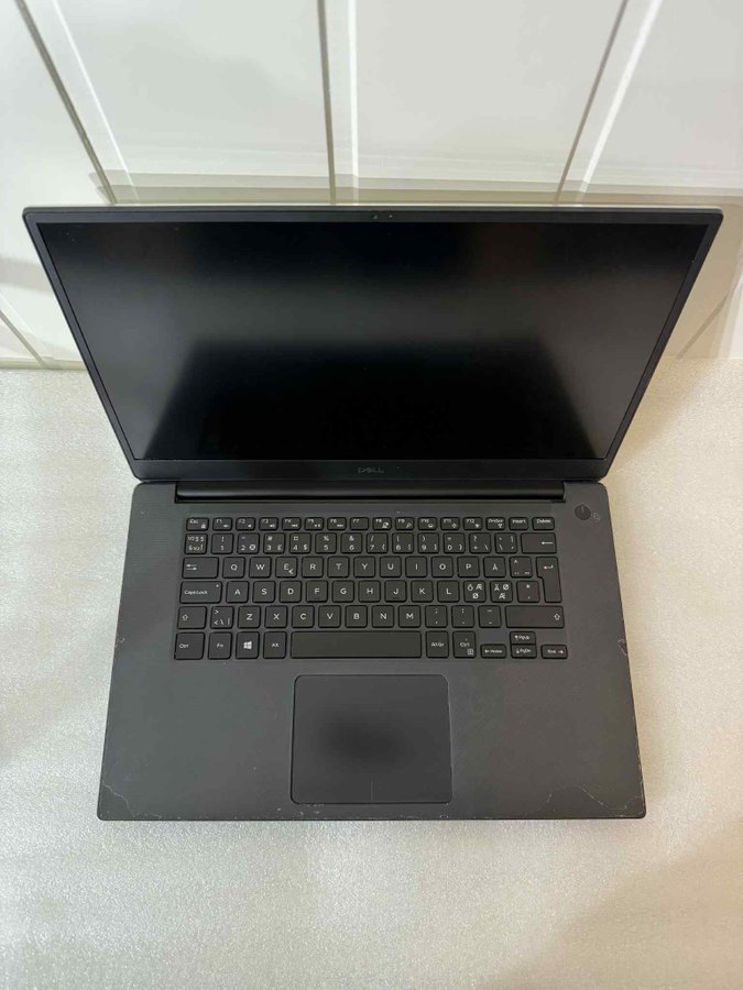 Se produkter som liknar Dell Precision 5530 / i7-8850.. på Tradera