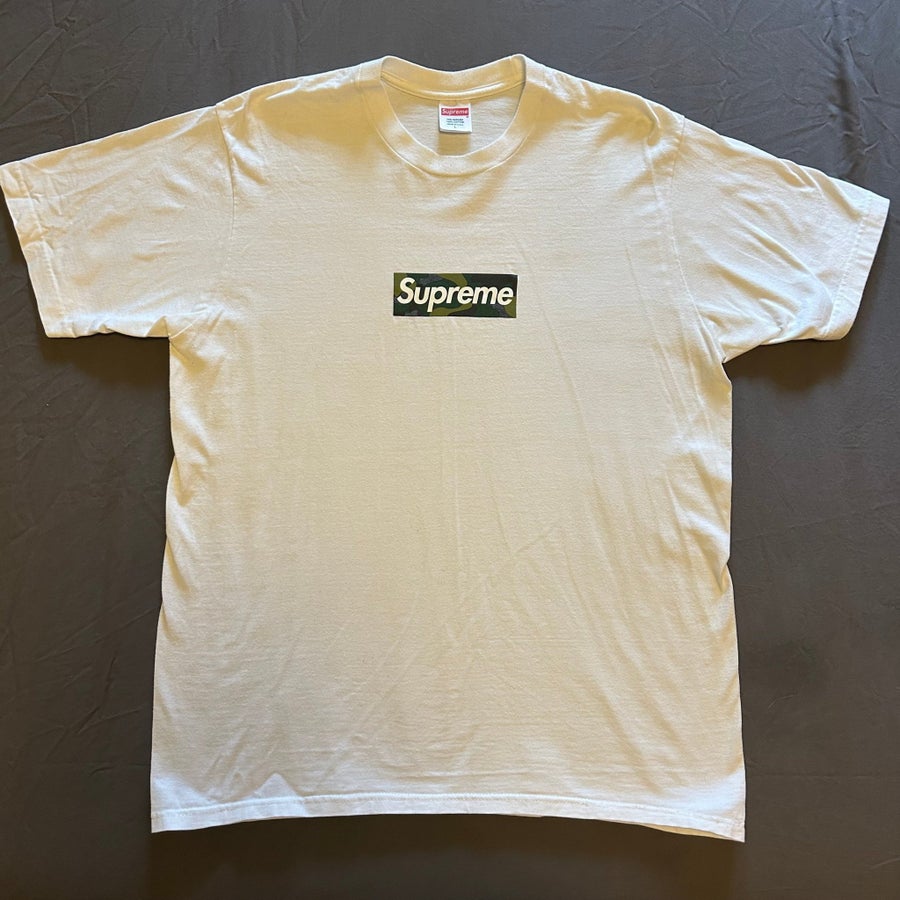 トップス Supreme 23AW Box Logo Camo Tee S WHITE Supreme Box Logo Tee (FW23) -White / Camo - L -.. | Köp på Tradera