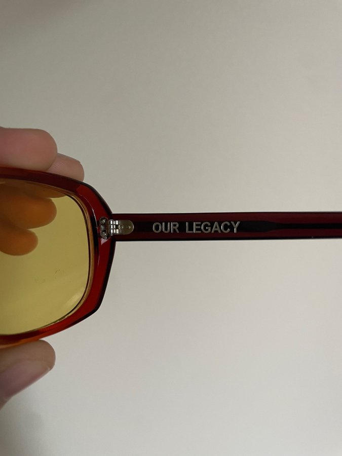 Se produkter som liknar Our Legacy Earth Amber Ravine.. på