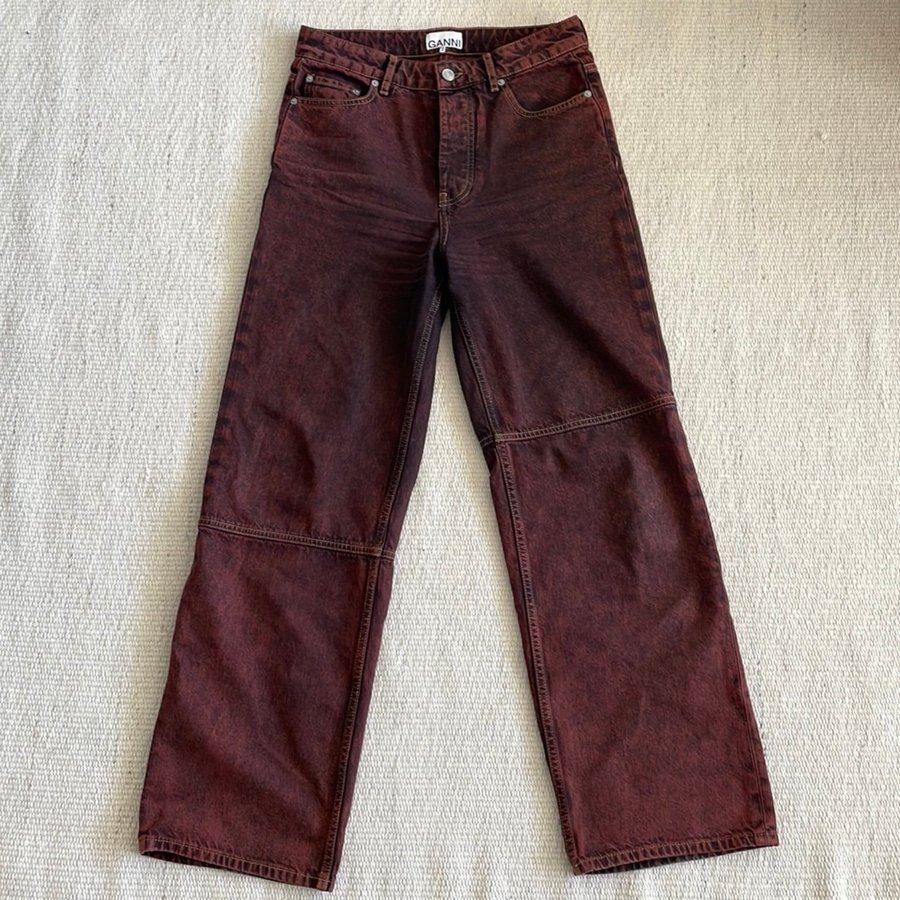 Ganni morkroda bruna jeans storlek 27