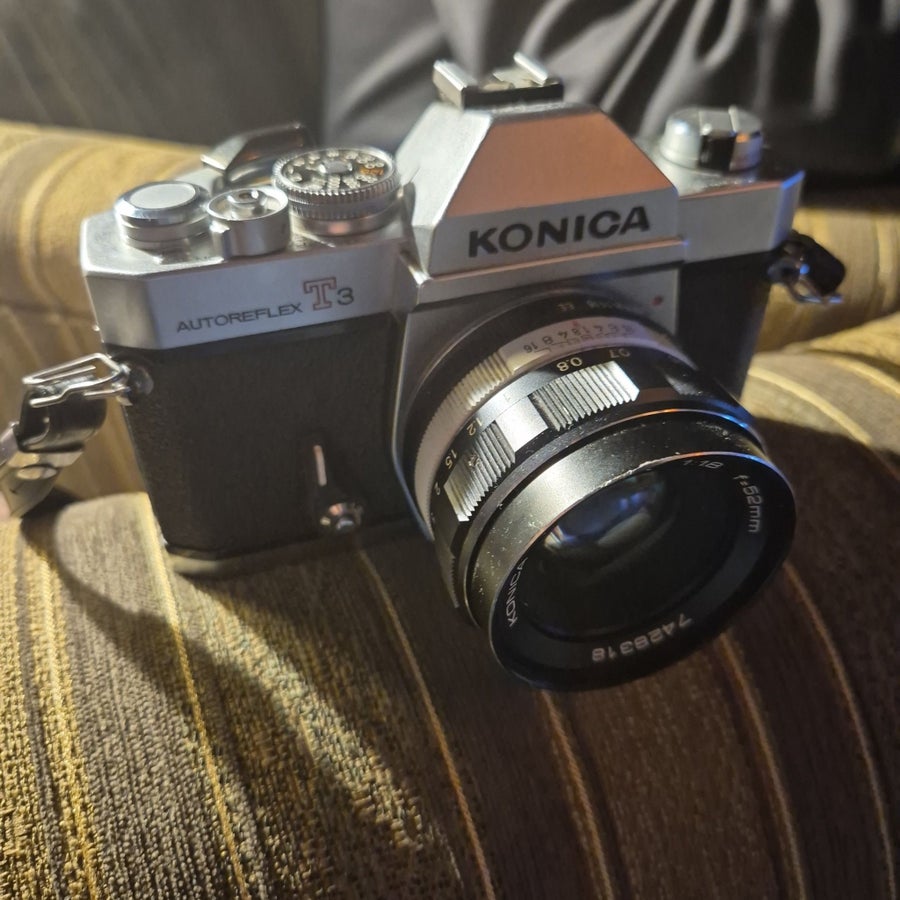 Konica Autoreflex T3 med Hexanon AR 52mm f/1.8.. | Köp på Tradera
