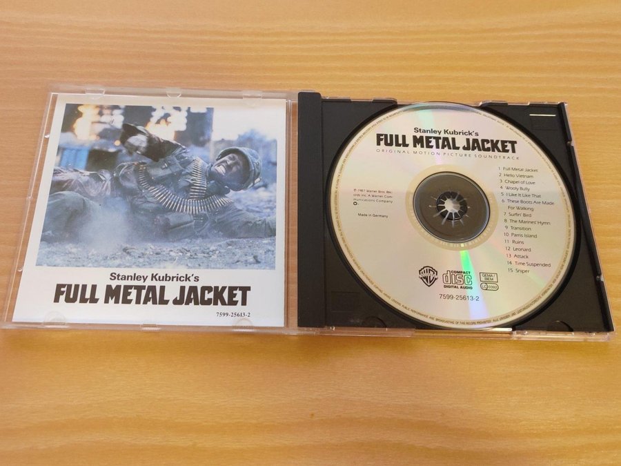 Full Metal Jacket soundtrack CD Nyskick helt re.. Köp på Tradera