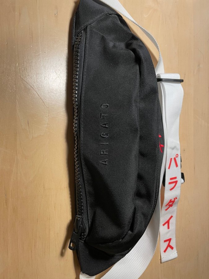 Arigato bum deals bag