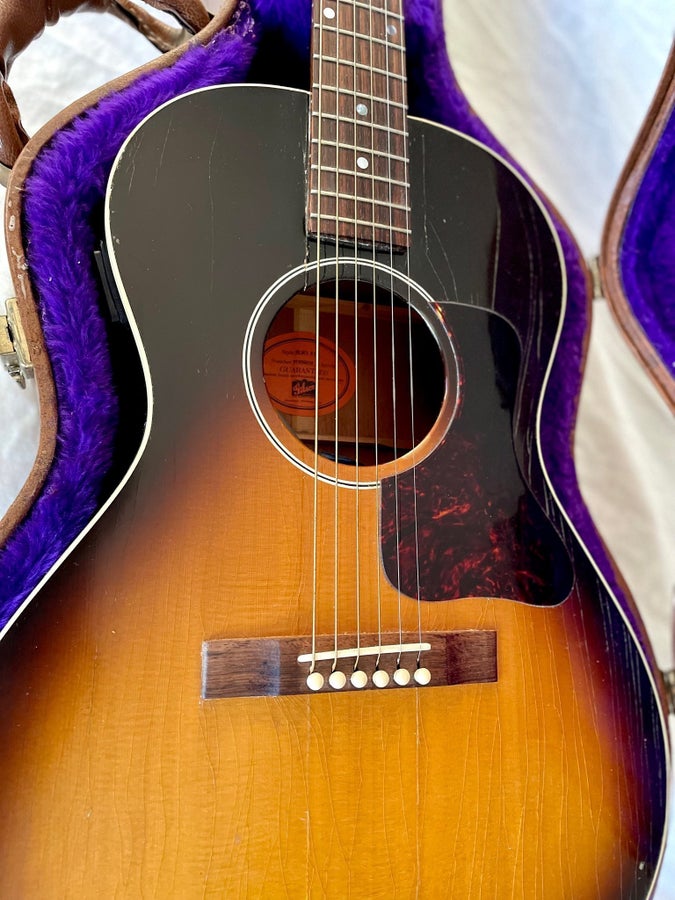 Gibson Blues King 1996年製 Se produkter som liknar Gibson Blues King 1996 m orig.. på Tradera