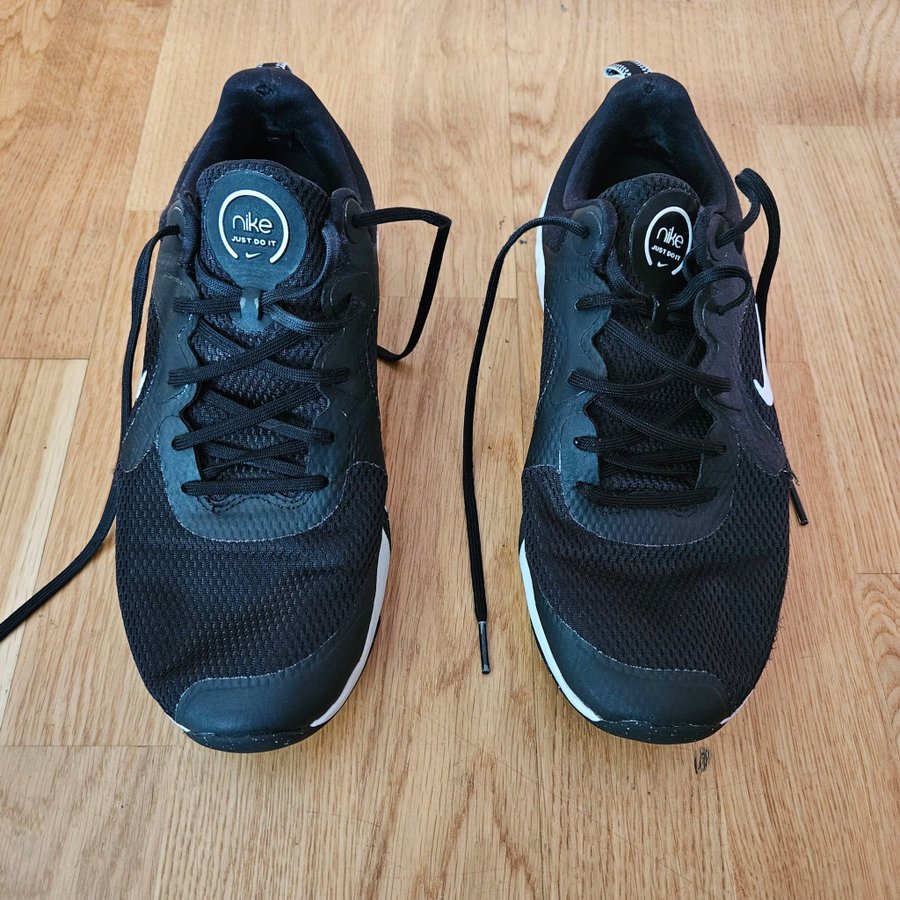 nike renew lucent 39