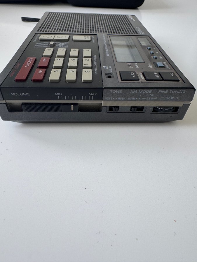 Sony ICF-7600DS FM/LW/MW/SW PLL Synthesized Rec.. | Köp på Tradera