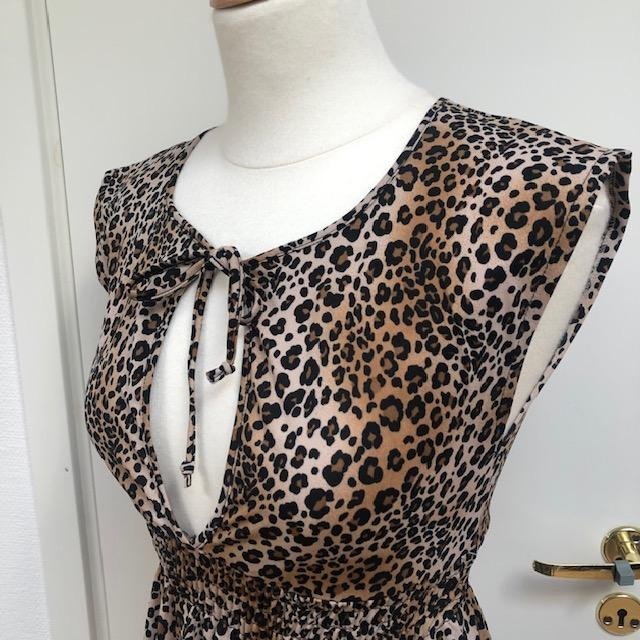 SUPRE vintage leopard print pattern dress size XS Made in Australia