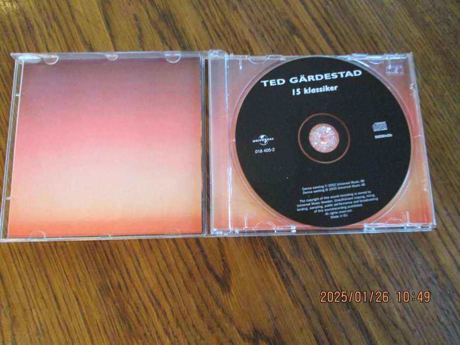 Se produkter som liknar CD Ted Gärdestad - 15 klassiker på