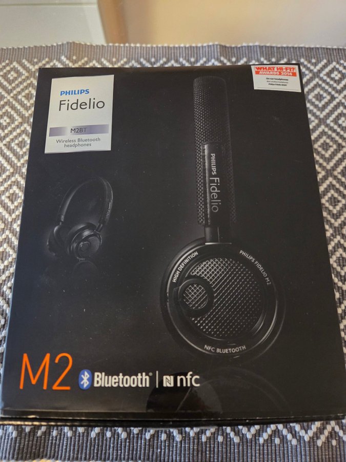 Se produkter som liknar Philips Fidelio M2BT på Tradera