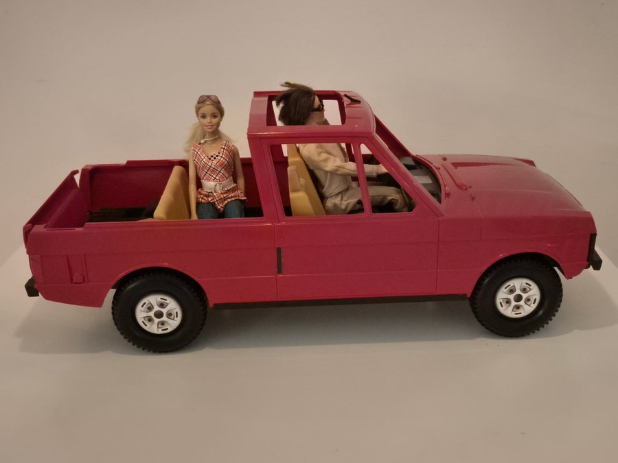 Bil till Barbie och Sindy fran 1984 Range Rover. Kop pa Tradera 651804729