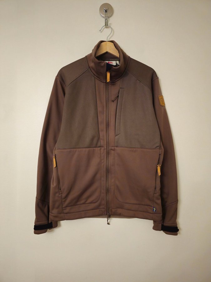 Se produkter som liknar Fj?llr?ven Lappland Motion Ja.. p? Tradera  (677121340)