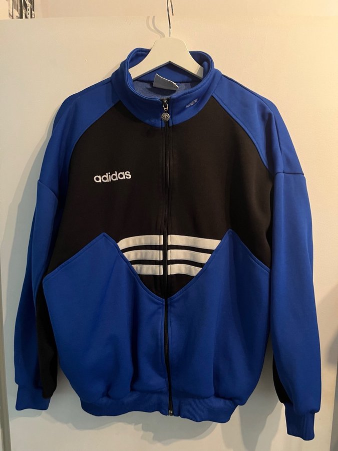 Se produkter som liknar Adidas 80 tal. Retro vintage pa Tradera 636225576