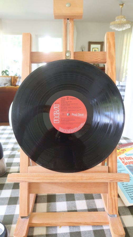 WE KNOW WHAT WE LIKE - Music Of Genesis LP. 198.. | Köp på Tradera
