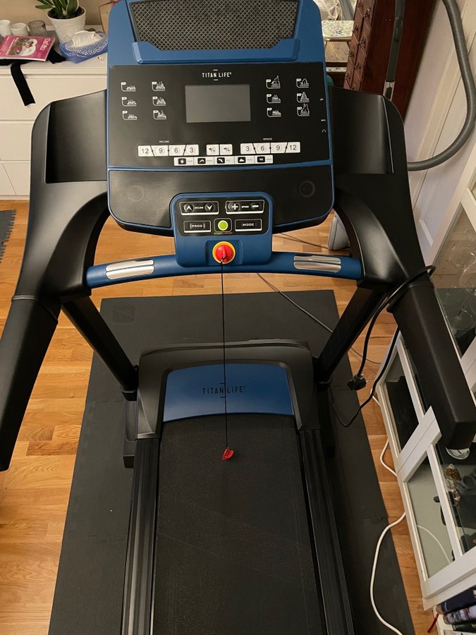 Titan life online athlete treadmill t64