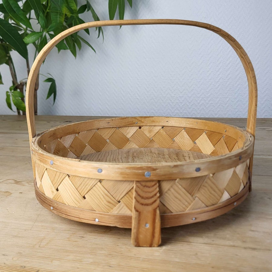 Spånkorg / スポーンコリ Rund Spånkorg Korg Spånb.. | Köp från KvarteretSommarro på Tradera