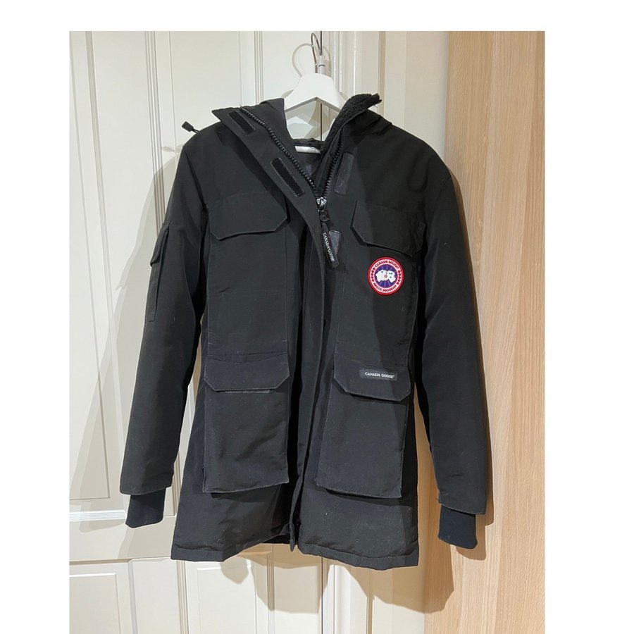 Se produkter som liknar Canada goose 4660L pa Tradera 628608440