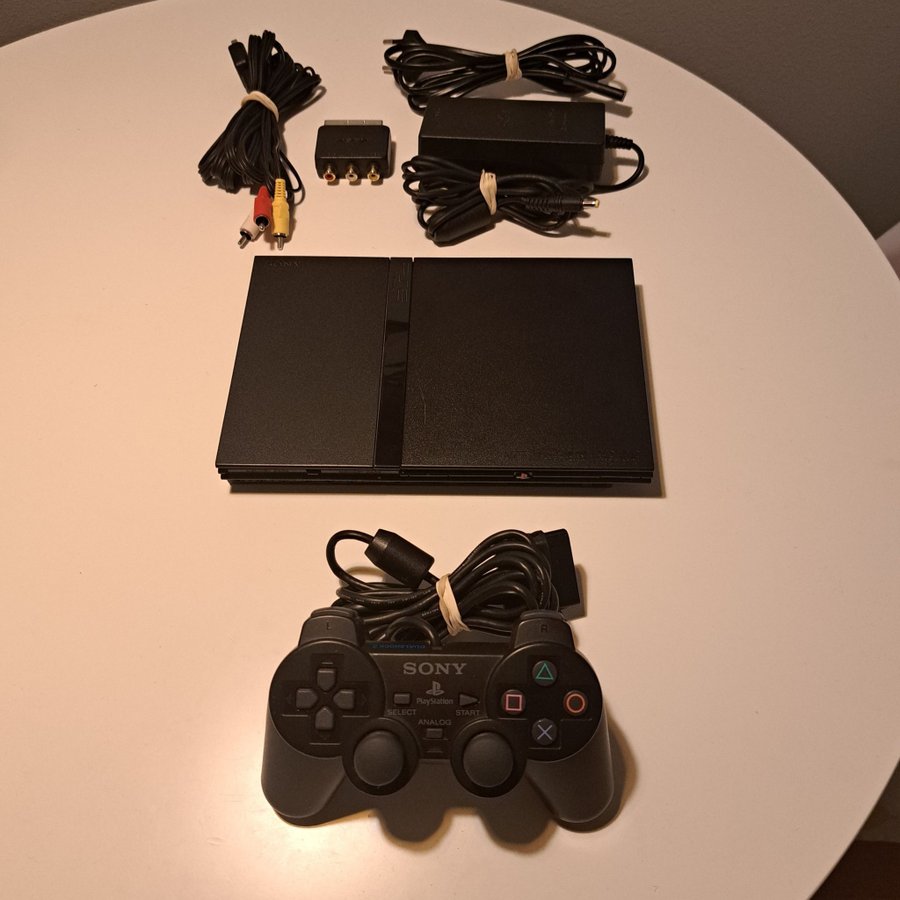 PS2 / Sony Playstation 2 (SCPH-77004) | Köp på Tradera